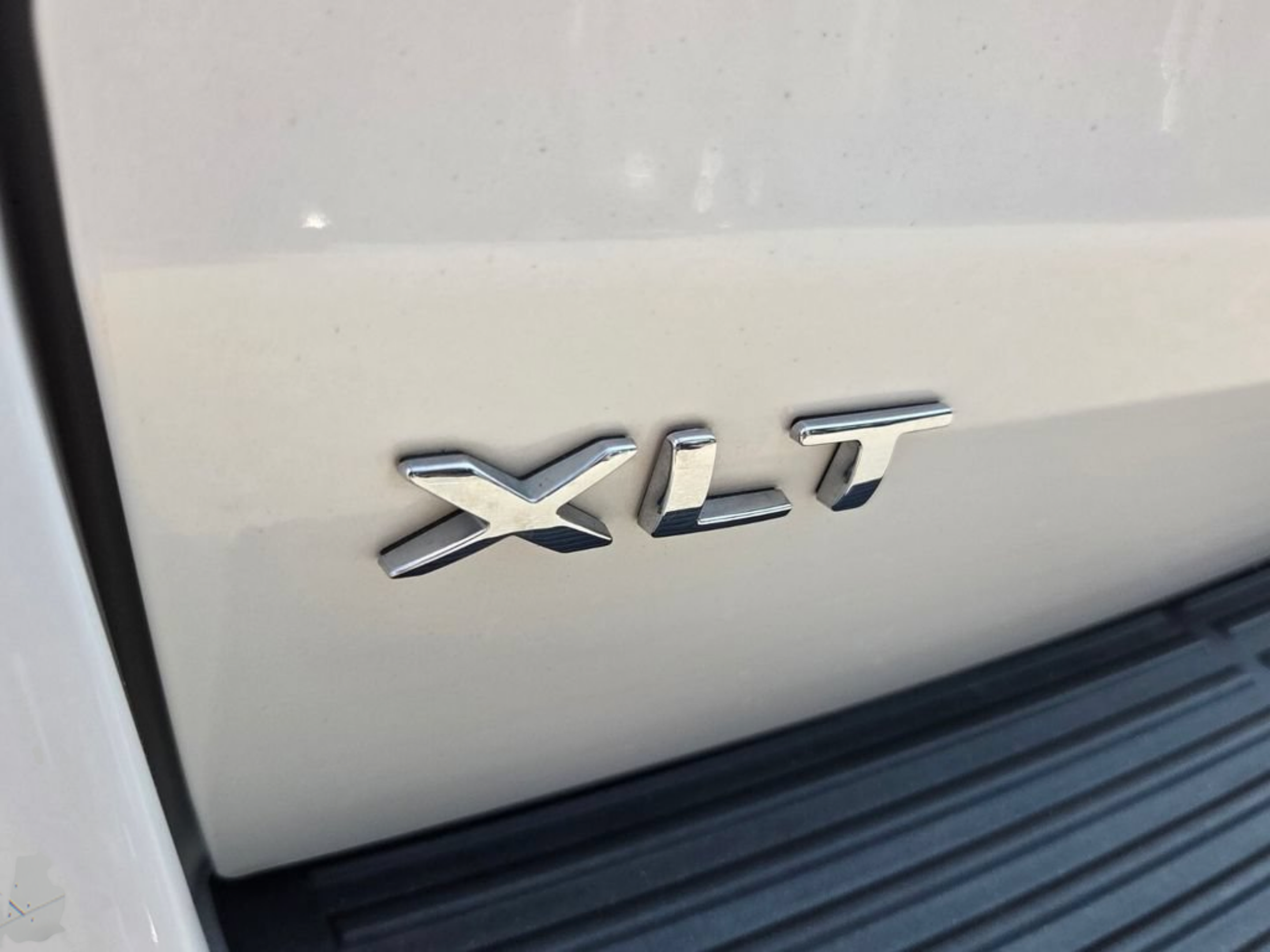 Used 2019 Ford Expedition XLT w/ Equipment Group 202A RWD image 16