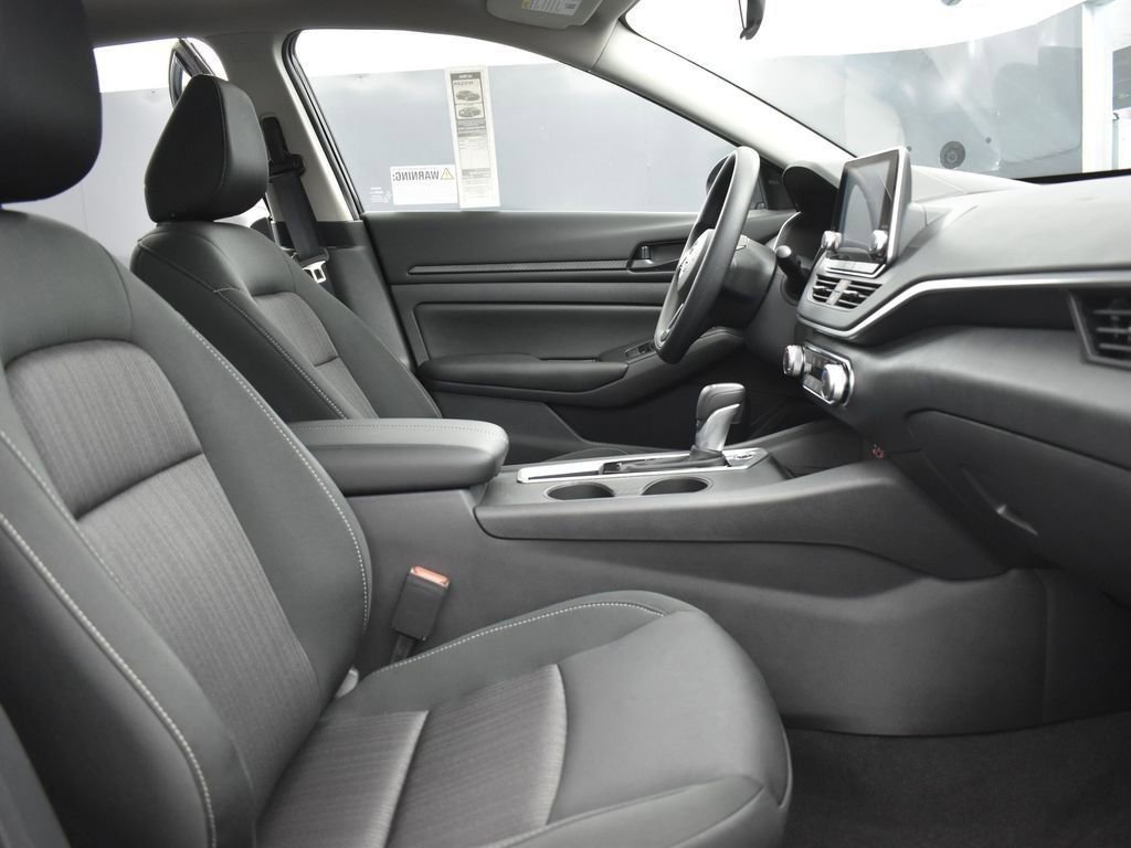 Used 2025 Nissan Altima 2.5 S image 21