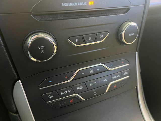 Used 2015 Ford Edge SEL w/ Equipment Group 201A image 21