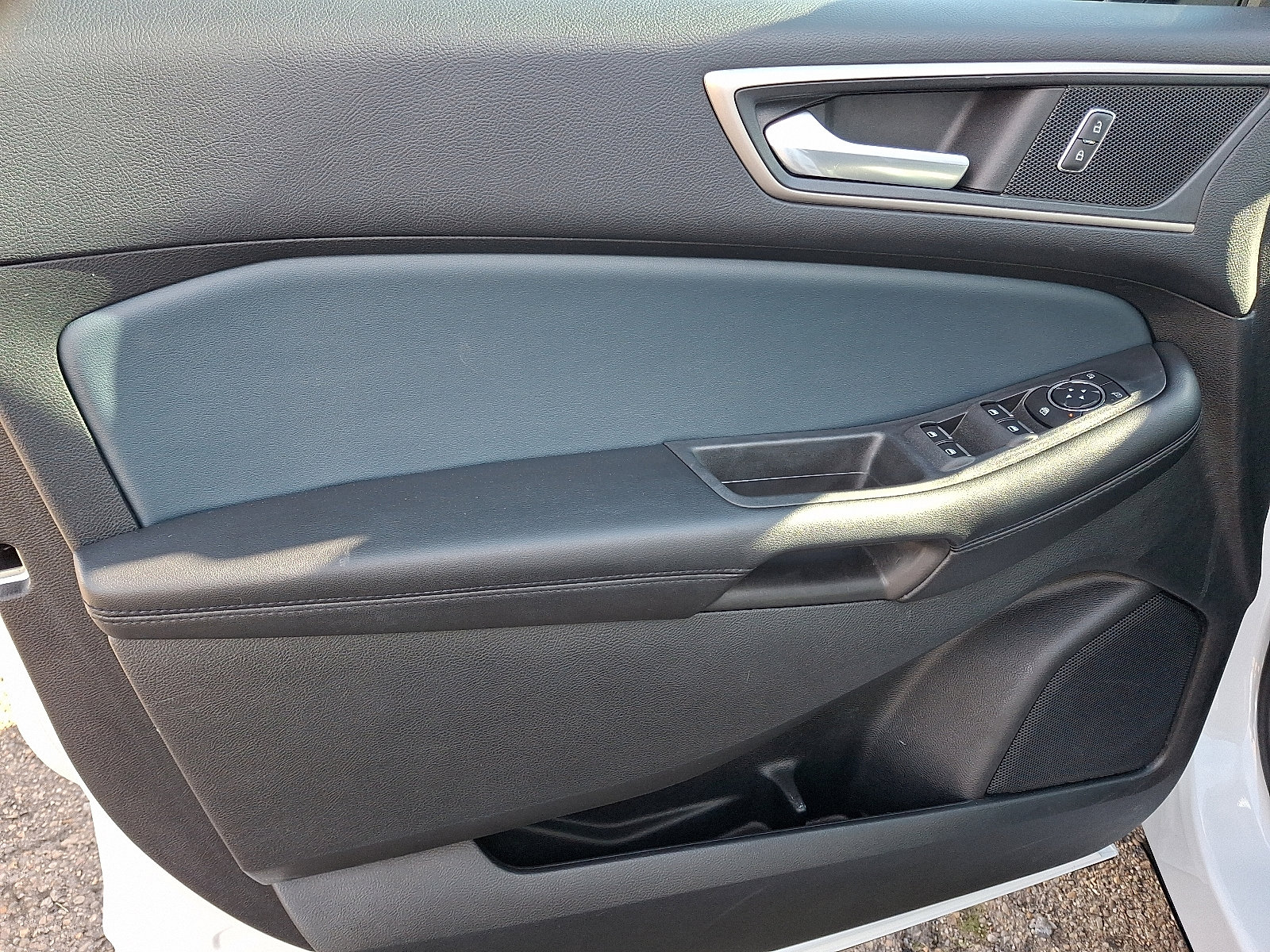 Certified 2022 Ford Edge SEL w/ Sport Appearance Package image 12