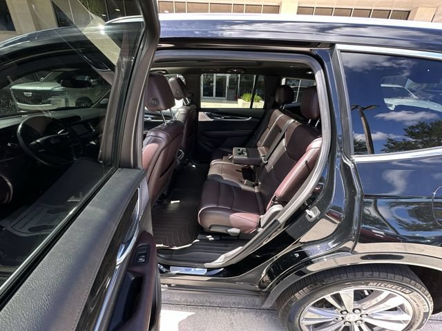 Used 2023 Cadillac XT6 Premium Luxury FWD image 29