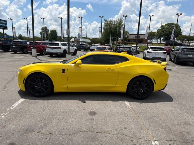 Used 2018 Chevrolet Camaro SS RWD image 7