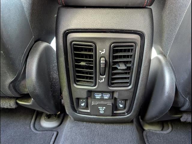 Used 2024 Dodge Durango GT image 16