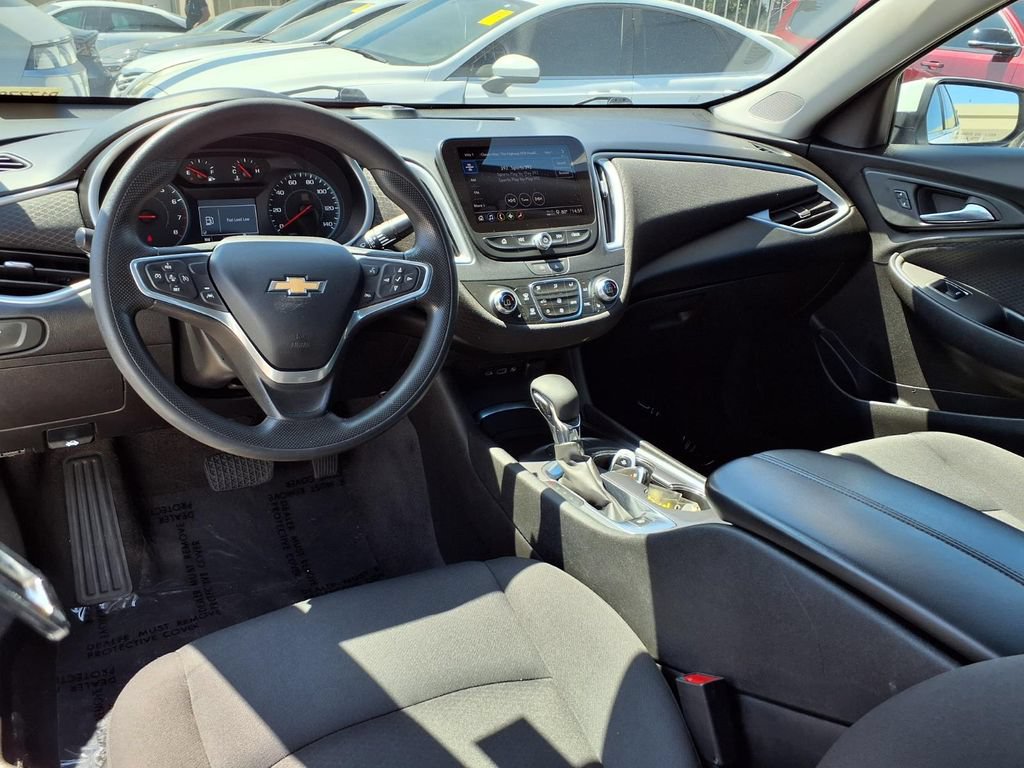 Used 2023 Chevrolet Malibu LT FWD image 10