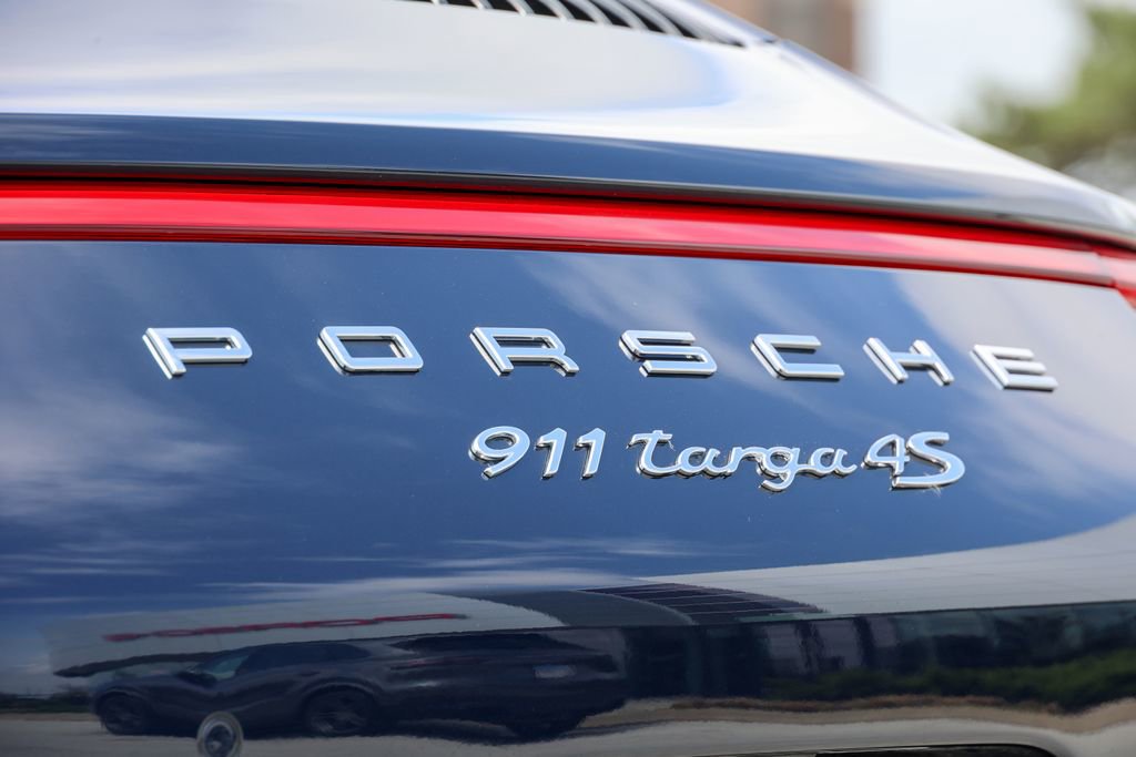 Certified 2017 Porsche 911 Targa 4S AWD/4WD image 11