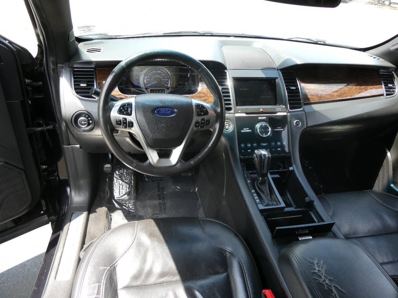 Used 2019 Ford Taurus Limited image 10