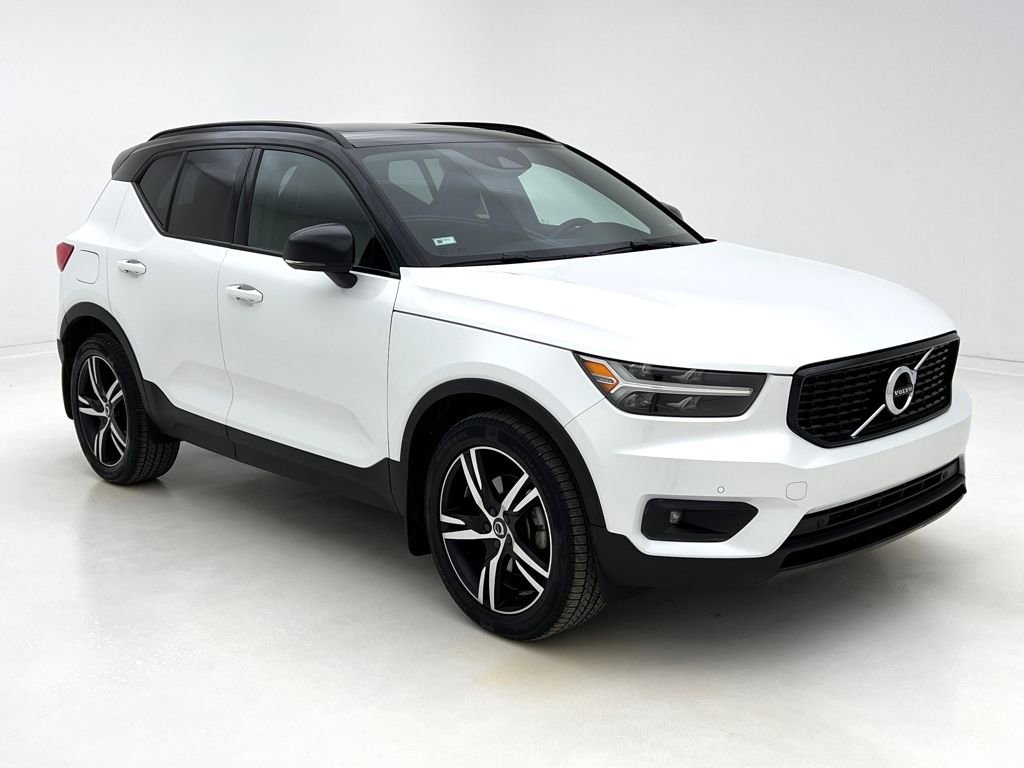 Used 2021 Volvo XC40 T5 R-Design image 6