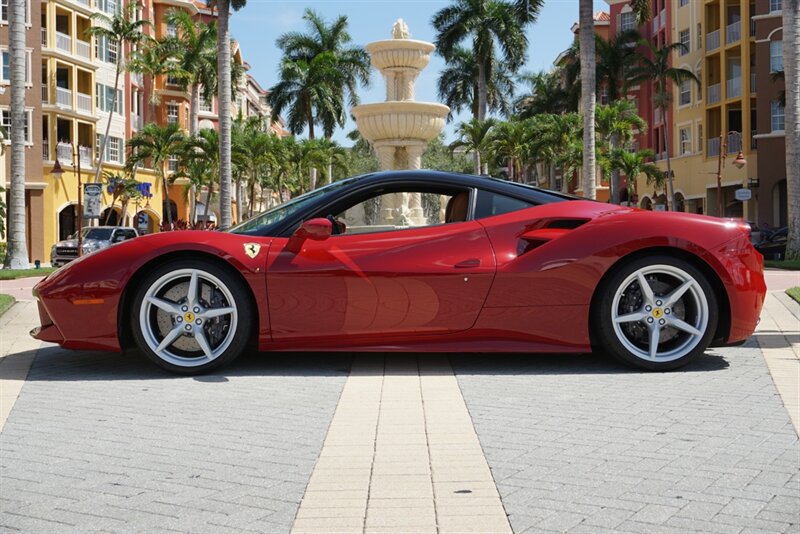 Used 2019 Ferrari 488 GTB RWD image 5