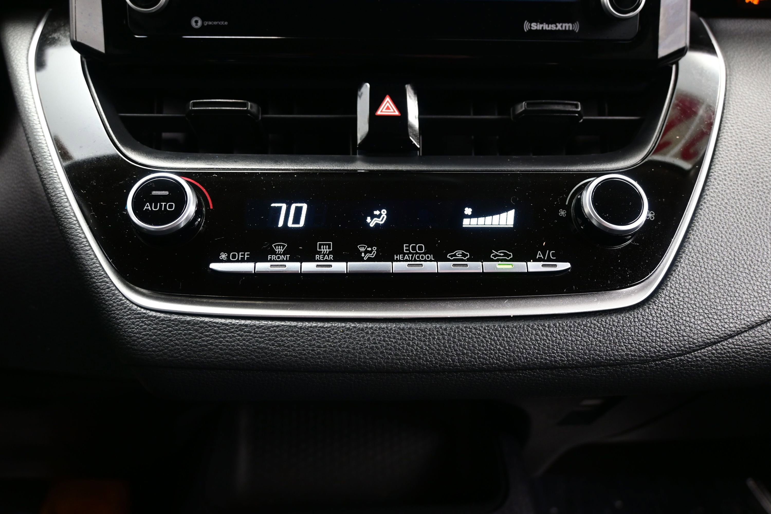 Used 2022 Toyota Corolla LE FWD image 18
