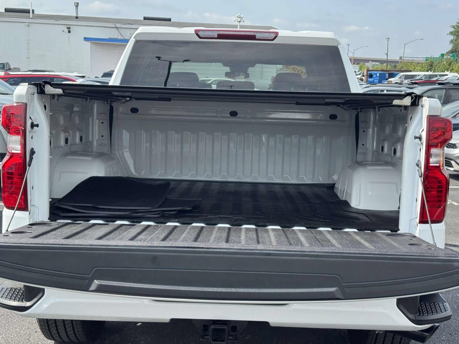 Used 2023 Chevrolet Silverado 1500 Custom AWD/4WD image 15