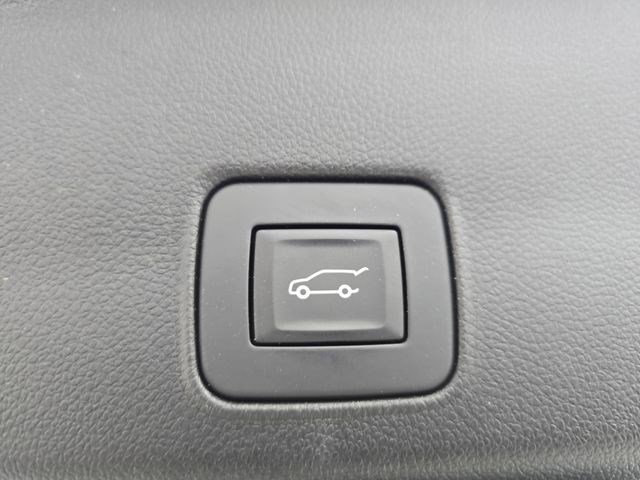 Used 2023 Chevrolet TrailBlazer RS w/ Sun and Liftgate Package image 13