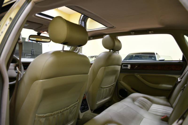 Used 1997 Jaguar XJ6 RWD image 46