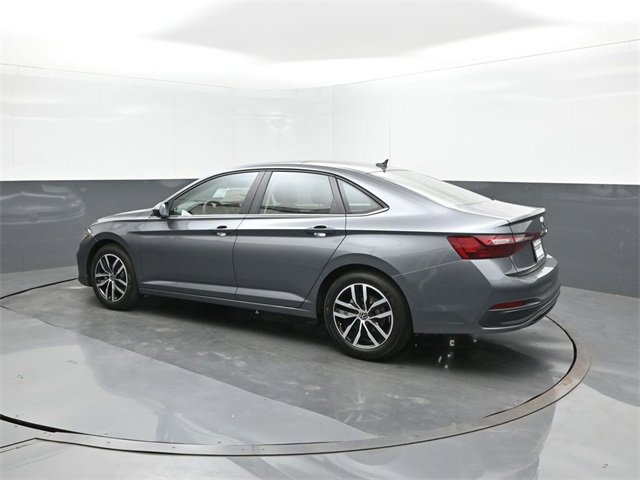 New 2025 Volkswagen Jetta SE image 5