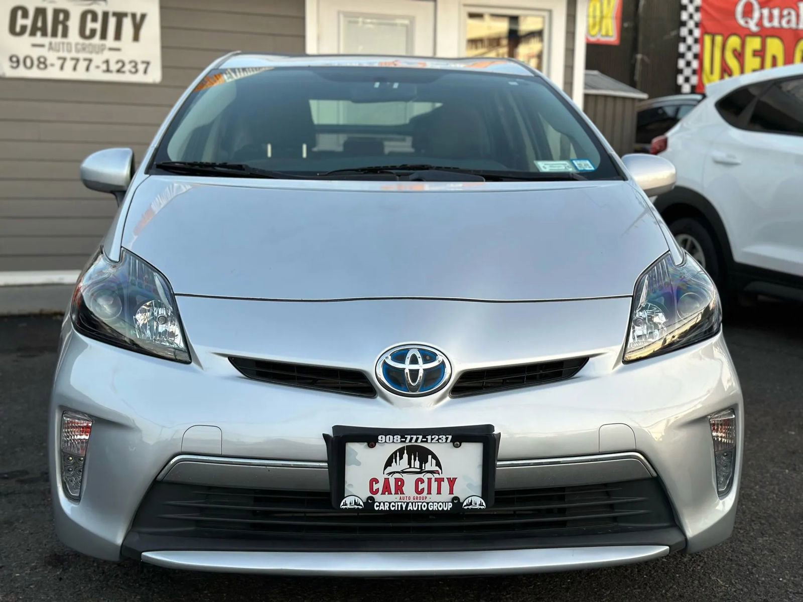 Used 2014 Toyota Prius Plug-In Hybrid image 2