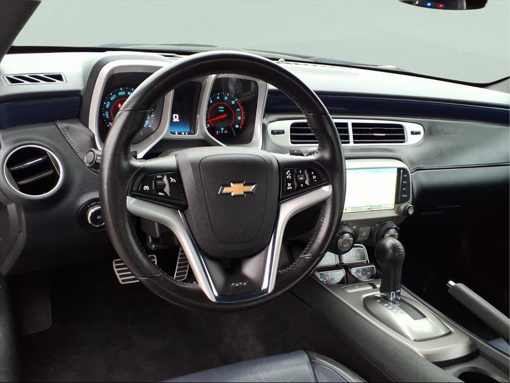 Used 2015 Chevrolet Camaro SS w/ RS Package image 11