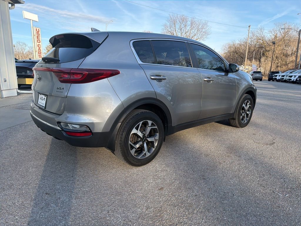 Certified 2021 Kia Sportage LX image 3