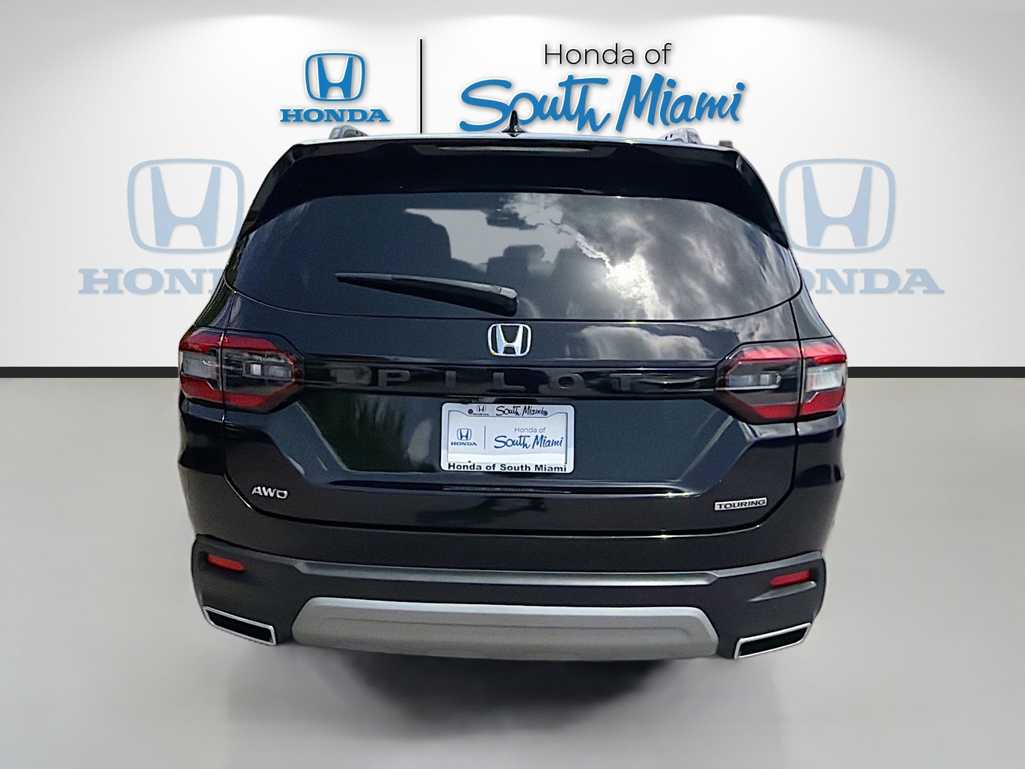 Used 2023 Honda Pilot Touring image 6