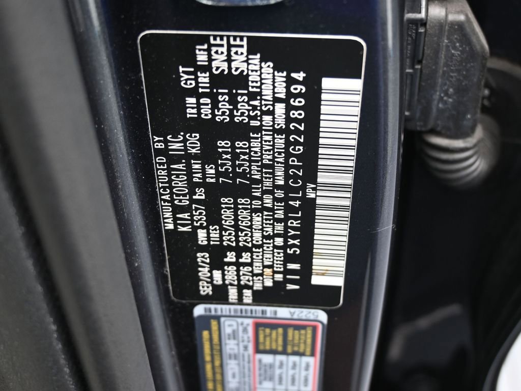 Used 2023 Kia Sorento S image 17