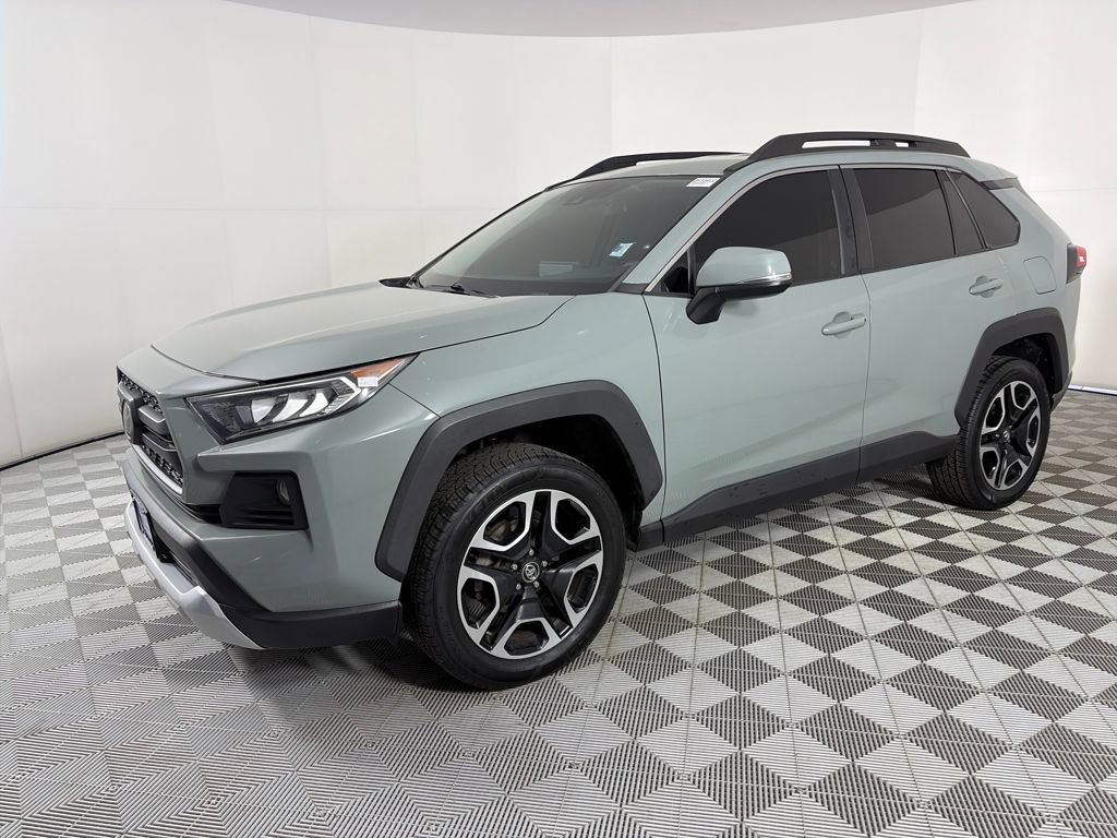 Used 2020 Toyota RAV4 Adventure video 3