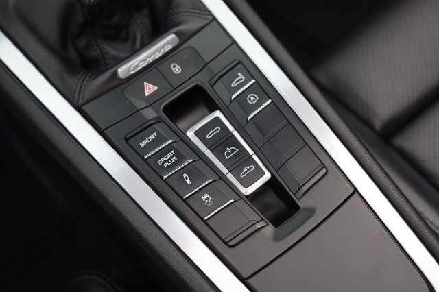 Used 2015 Porsche 911 Carrera S RWD image 39