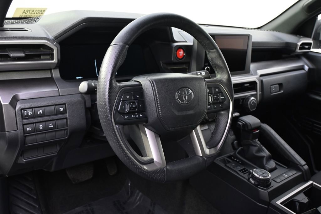 Used 2025 Toyota 4Runner TRD Off-Road image 11