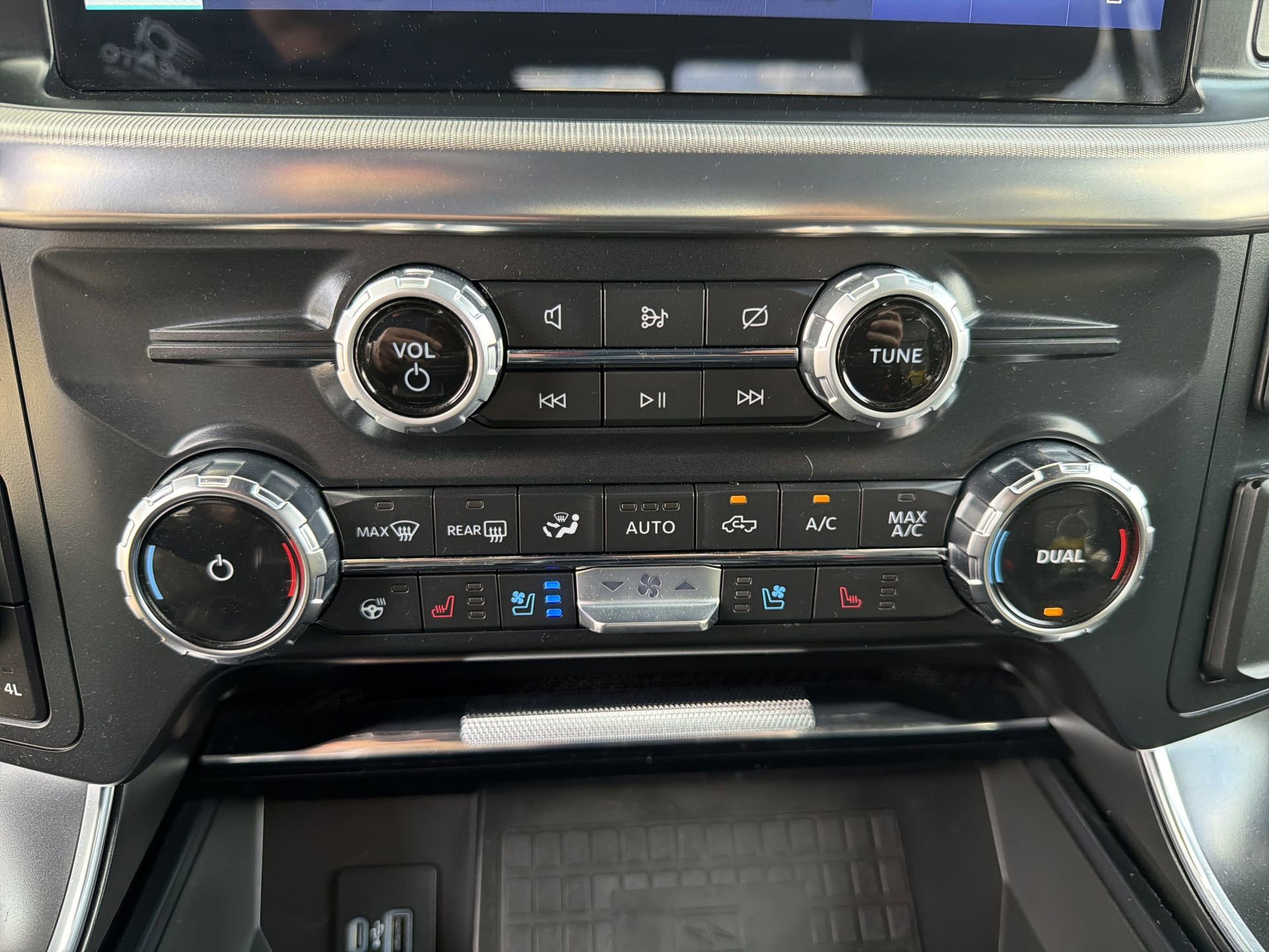 Used 2022 Ford F150 Raptor w/ Raptor 37 Performance Package image 7