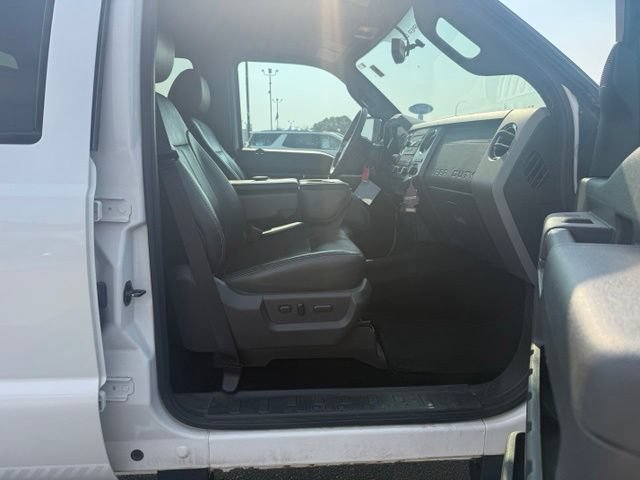 Used 2011 Ford F250 Lariat w/ Lariat Interior Pkg AWD/4WD image 12