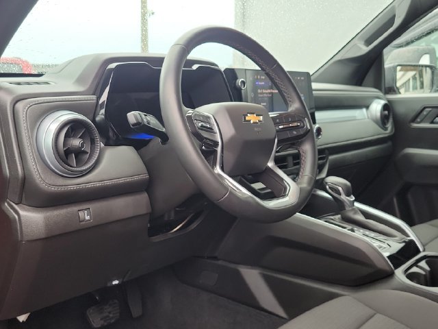 Used 2025 Chevrolet Colorado LT RWD image 10