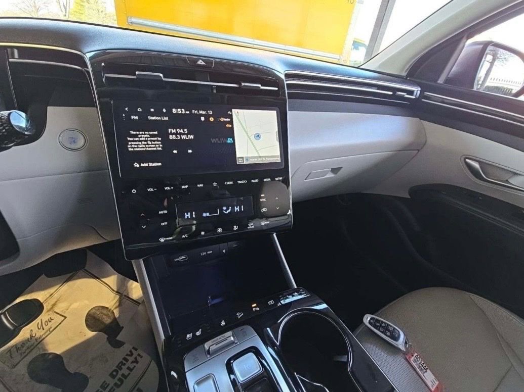 Used 2023 Hyundai Tucson Limited image 8