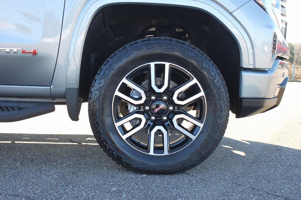 New 2026 GMC Sierra 1500 AT4 w/ AT4 Premium Package image 4