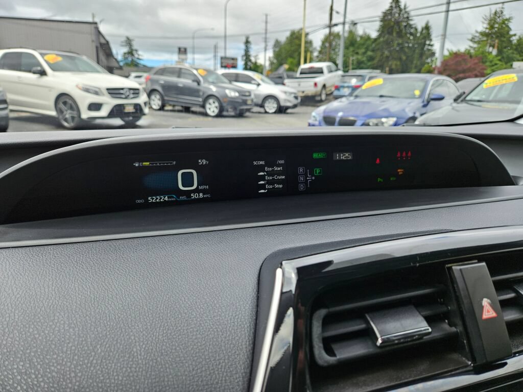 Used 2017 Toyota Prius Two w/ Prius Two Safety Plus Package FWD image 21