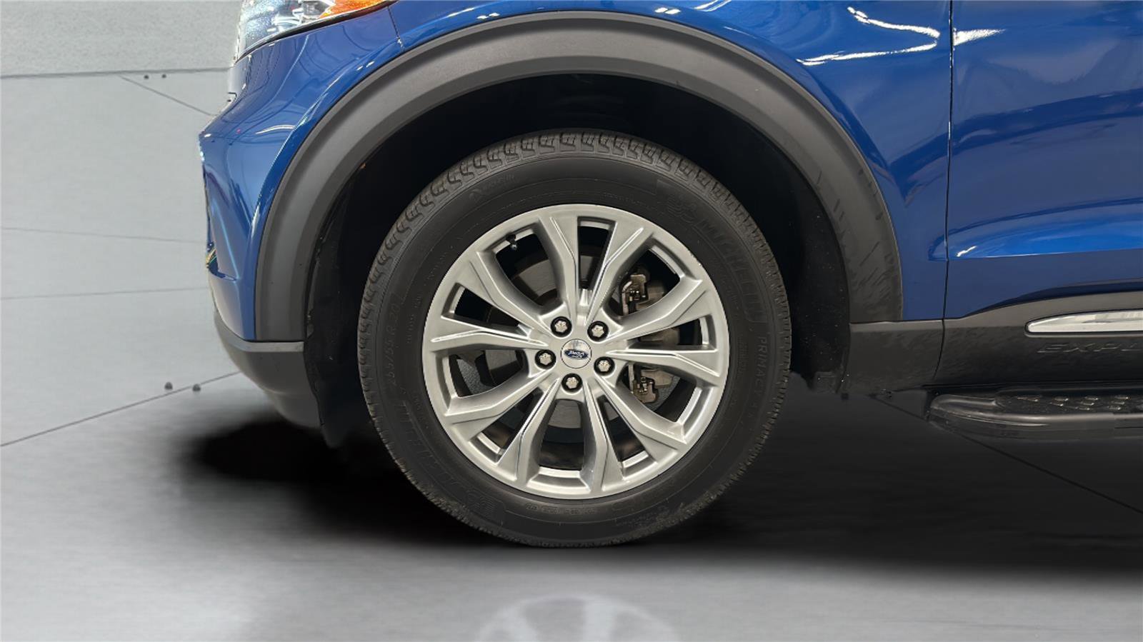 Used 2020 Ford Explorer XLT w/ Equipment Group 202A image 22