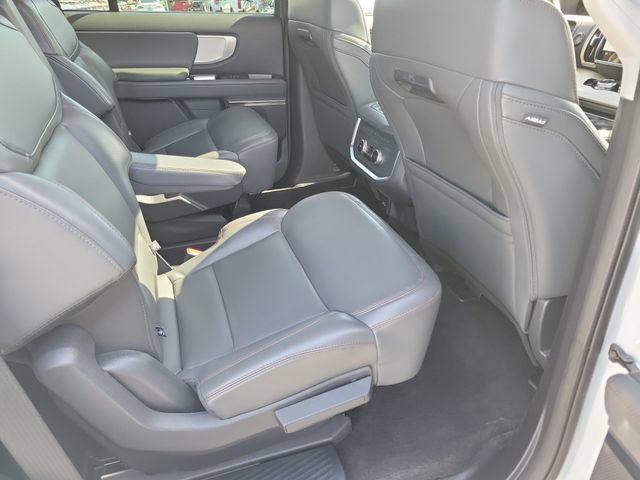 Certified 2025 Ford Expedition Active AWD/4WD image 20