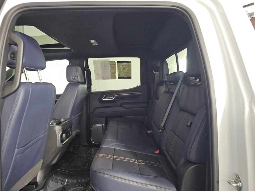 Used 2025 Chevrolet Silverado 1500 High Country w/ Technology Package image 20