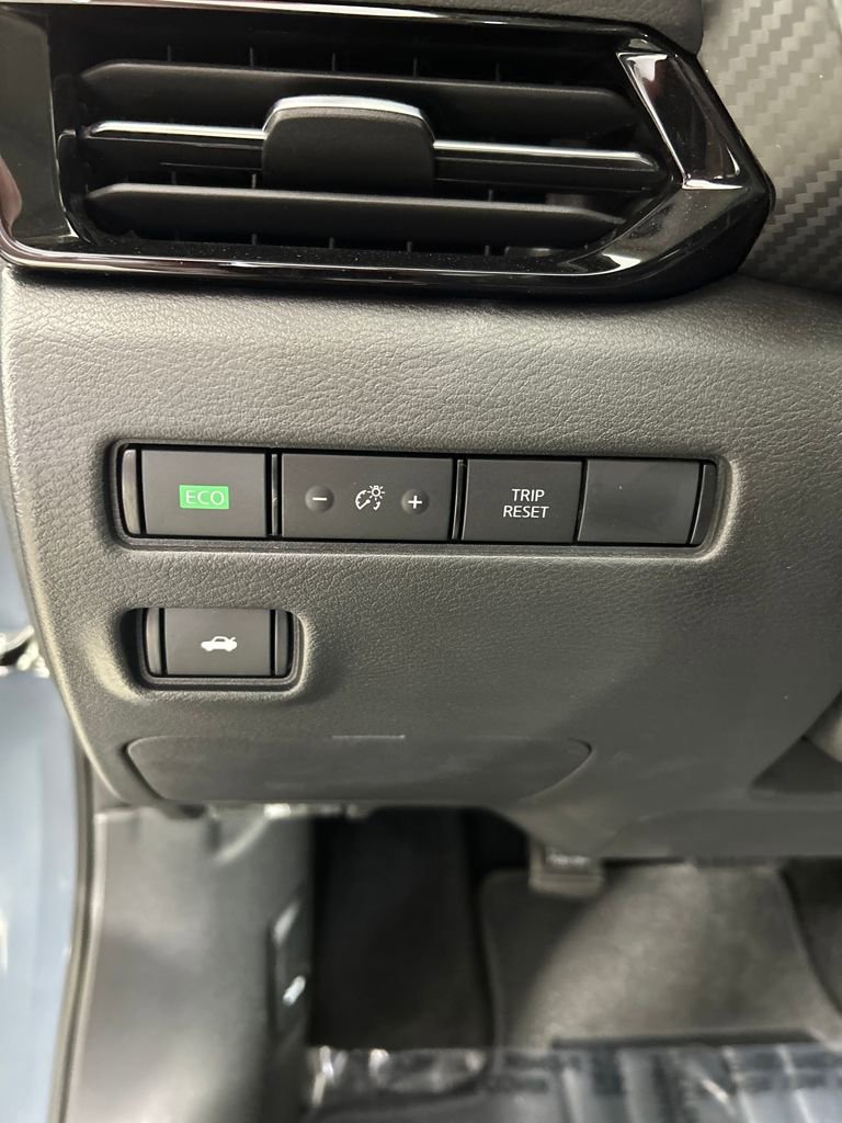 Certified 2024 Nissan Sentra SR w/ SR Premium Package image 22