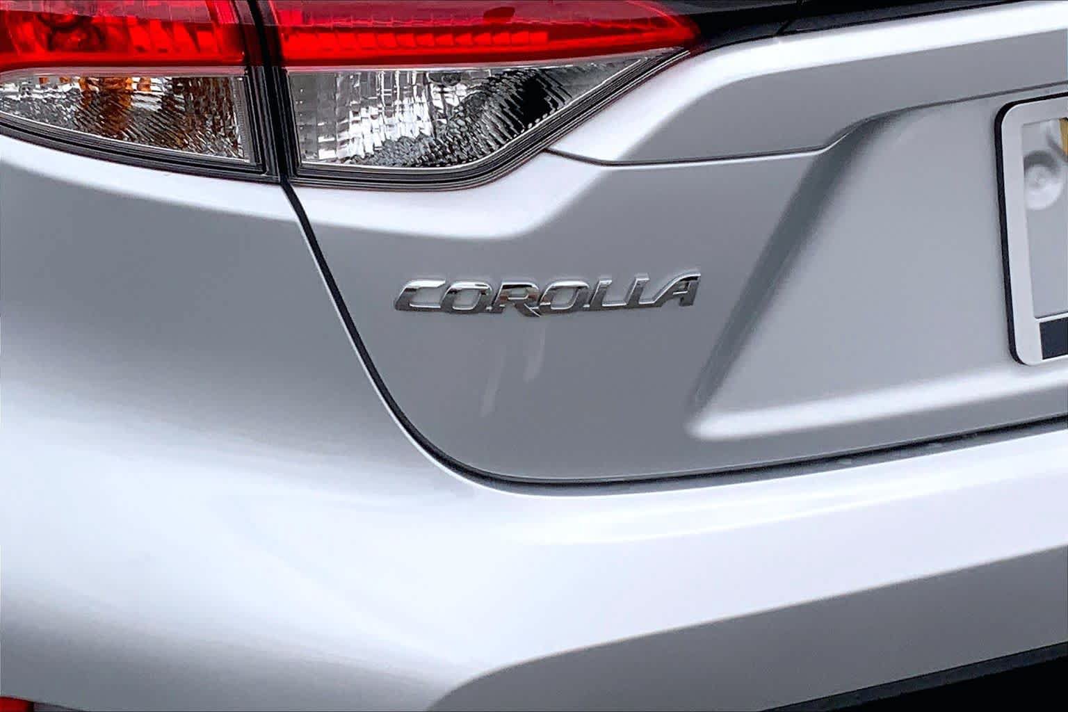 Used 2022 Toyota Corolla LE FWD image 10