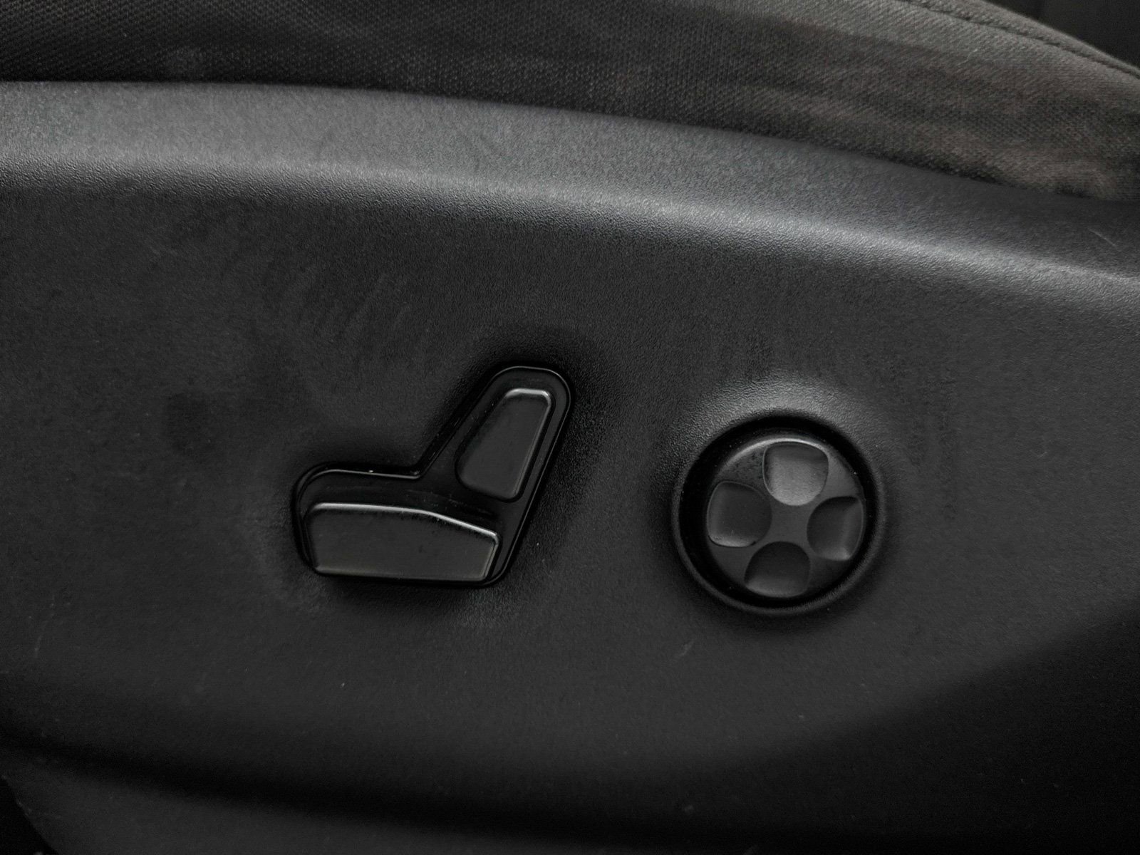 Used 2018 Chrysler Pacifica Touring Plus w/ S Appearance Package image 30