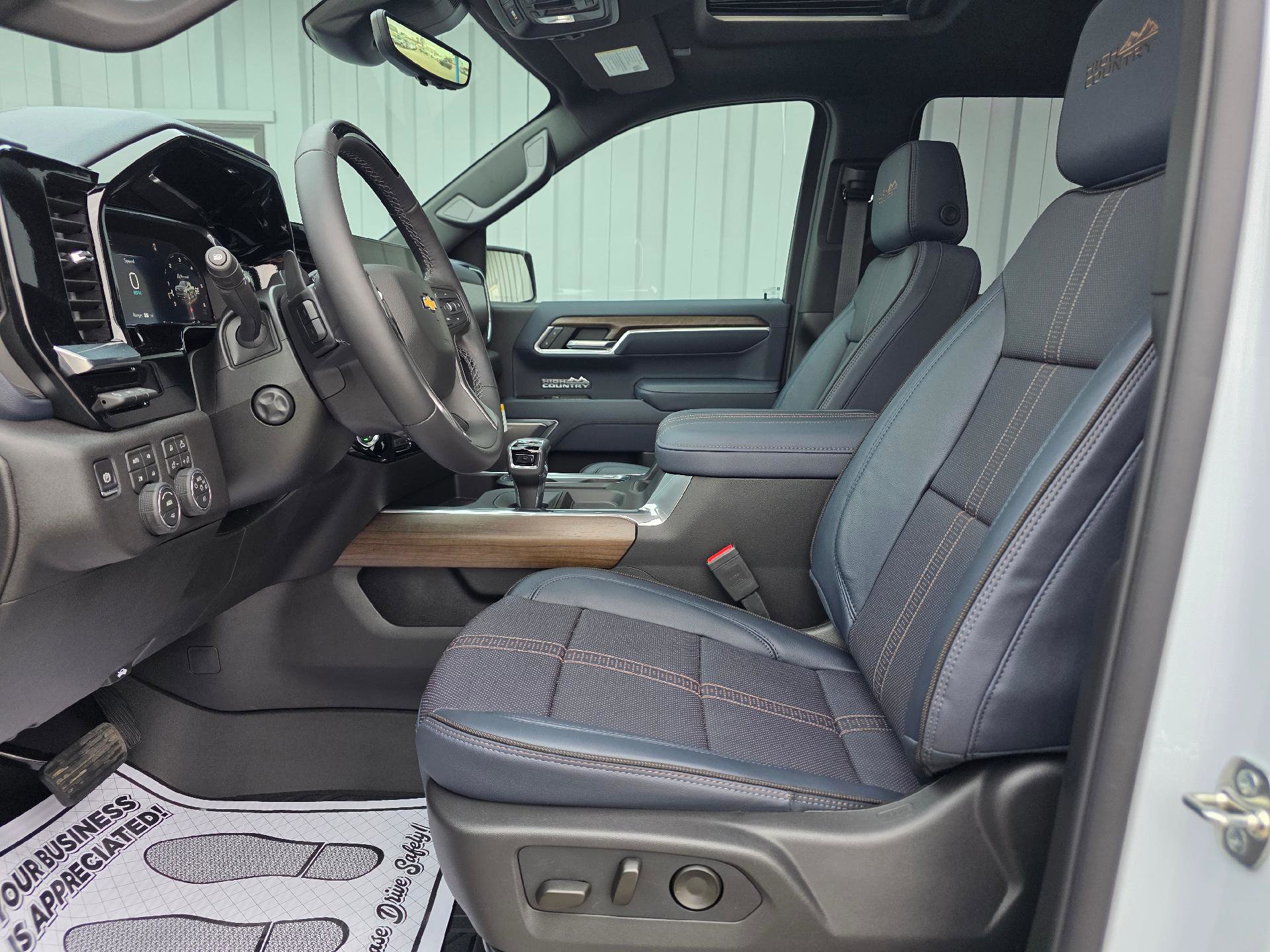 New 2026 Chevrolet Silverado 1500 High Country w/ Technology Package image 12