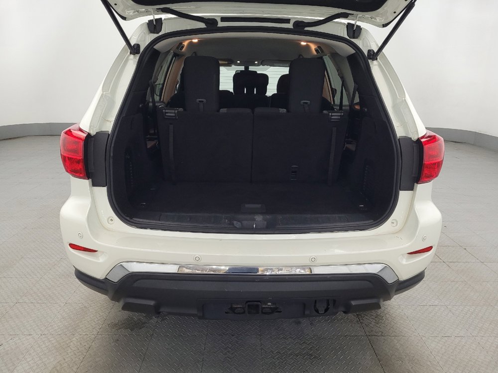 Used 2019 Nissan Pathfinder SV w/ SV Tech Package image 29