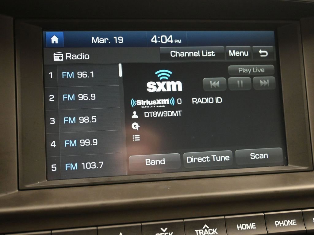 Used 2020 Hyundai Elantra SEL w/ Winter Weather Package image 19