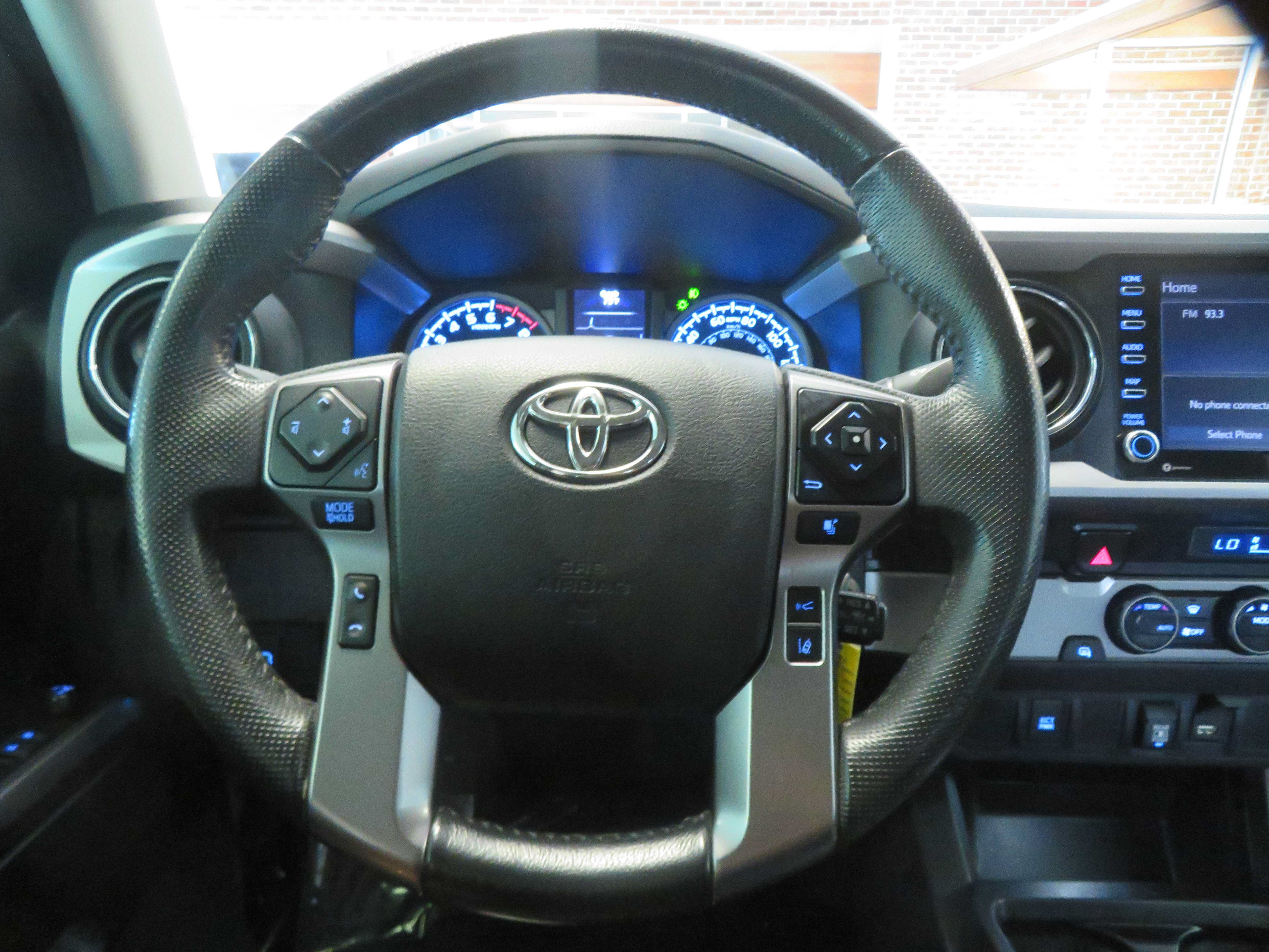 Used 2022 Toyota Tacoma SR5 RWD image 27