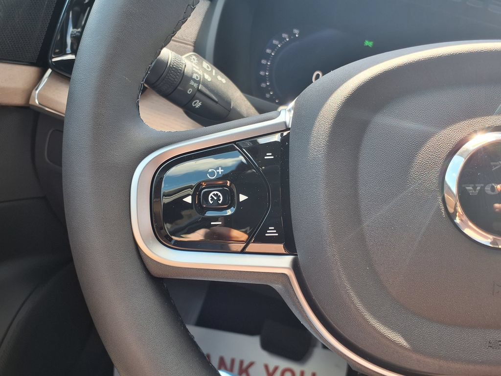 New 2026 Volvo XC90 T8 Plus w/ Protection Package Premier AWD/4WD image 22