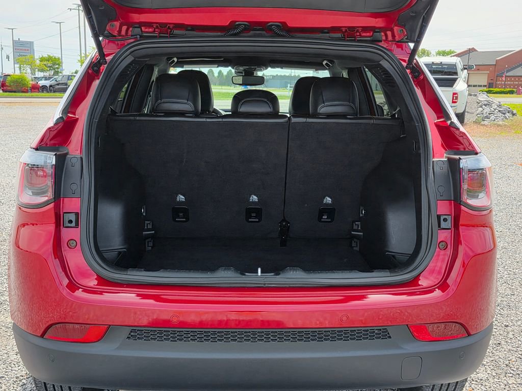 Used 2025 Jeep Compass Limited AWD/4WD image 34