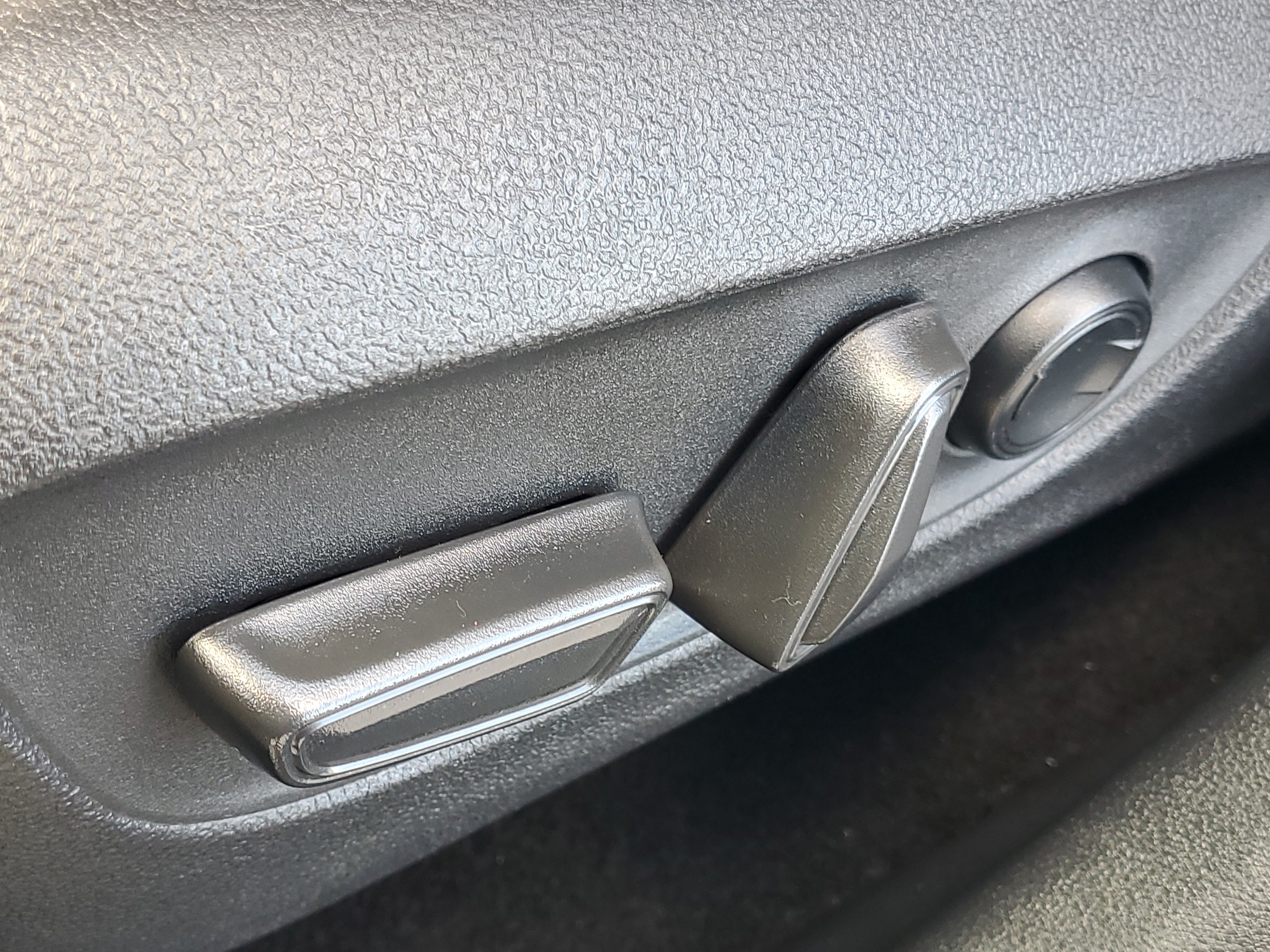 Certified 2025 Toyota Grand Highlander AWD Hybrid image 21