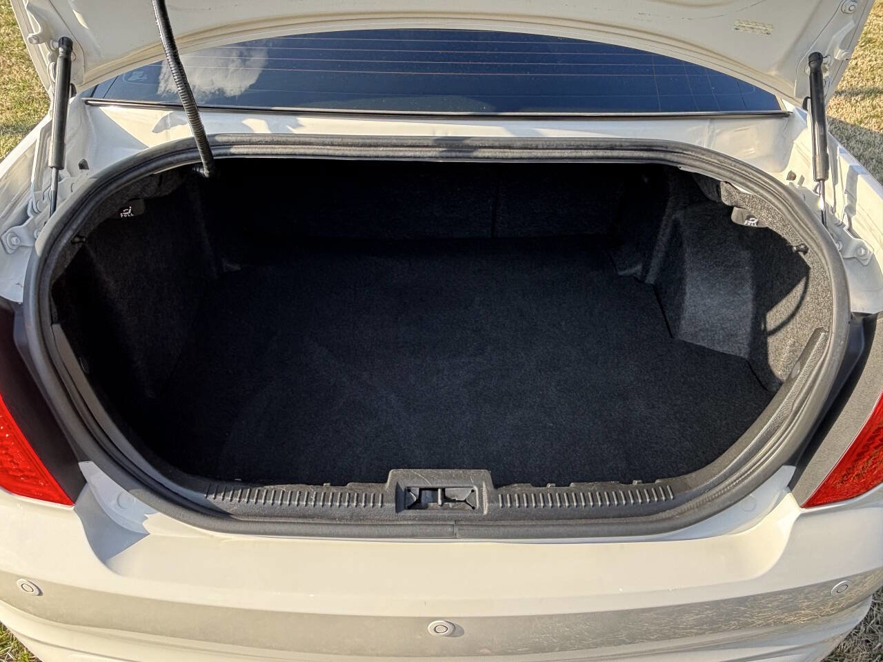 Used 2012 Ford Fusion SE image 9