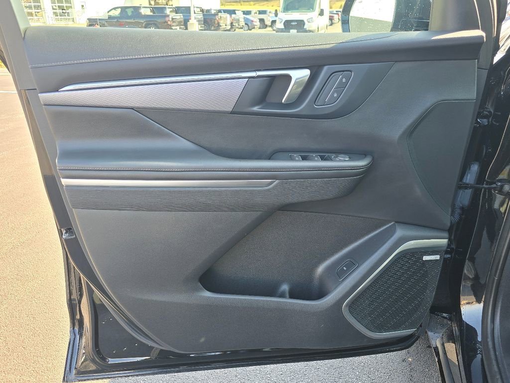 Certified 2025 Buick Enclave Sport Touring image 14