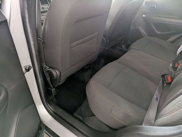 Used 2018 Chevrolet Trax LS image 24