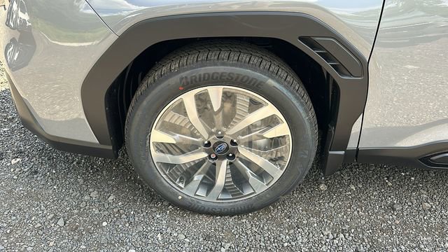 New 2025 Subaru Forester Touring image 5