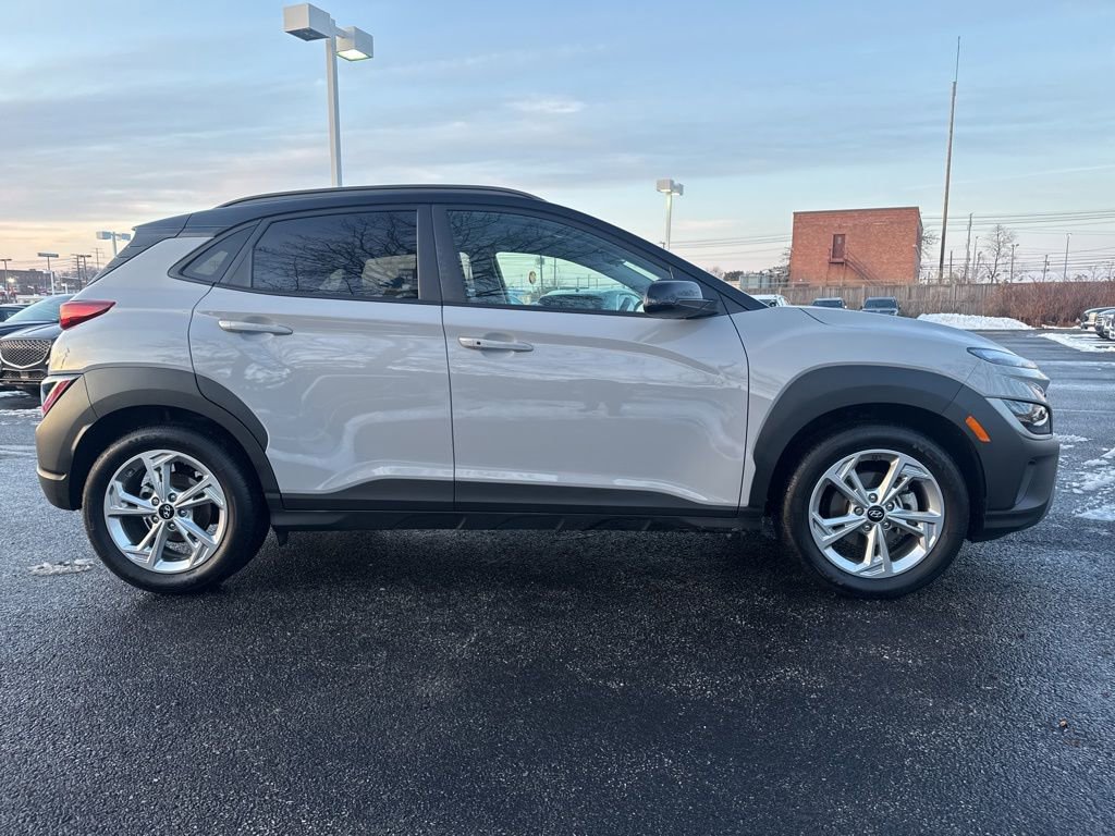 Used 2023 Hyundai Kona SEL w/ Cargo Package image 5