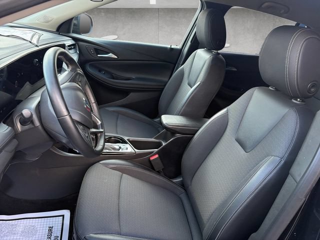 Used 2025 Buick Encore GX Preferred AWD/4WD image 19